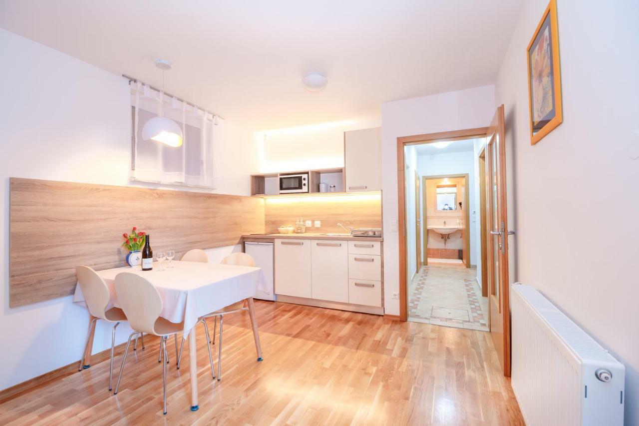 Alp Apartma Радовлиця Екстер'єр фото